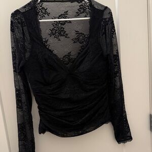 Abercrombie & Fitch BRA FREE COLLECTION . Elegant Black long sleeve Lace Top.